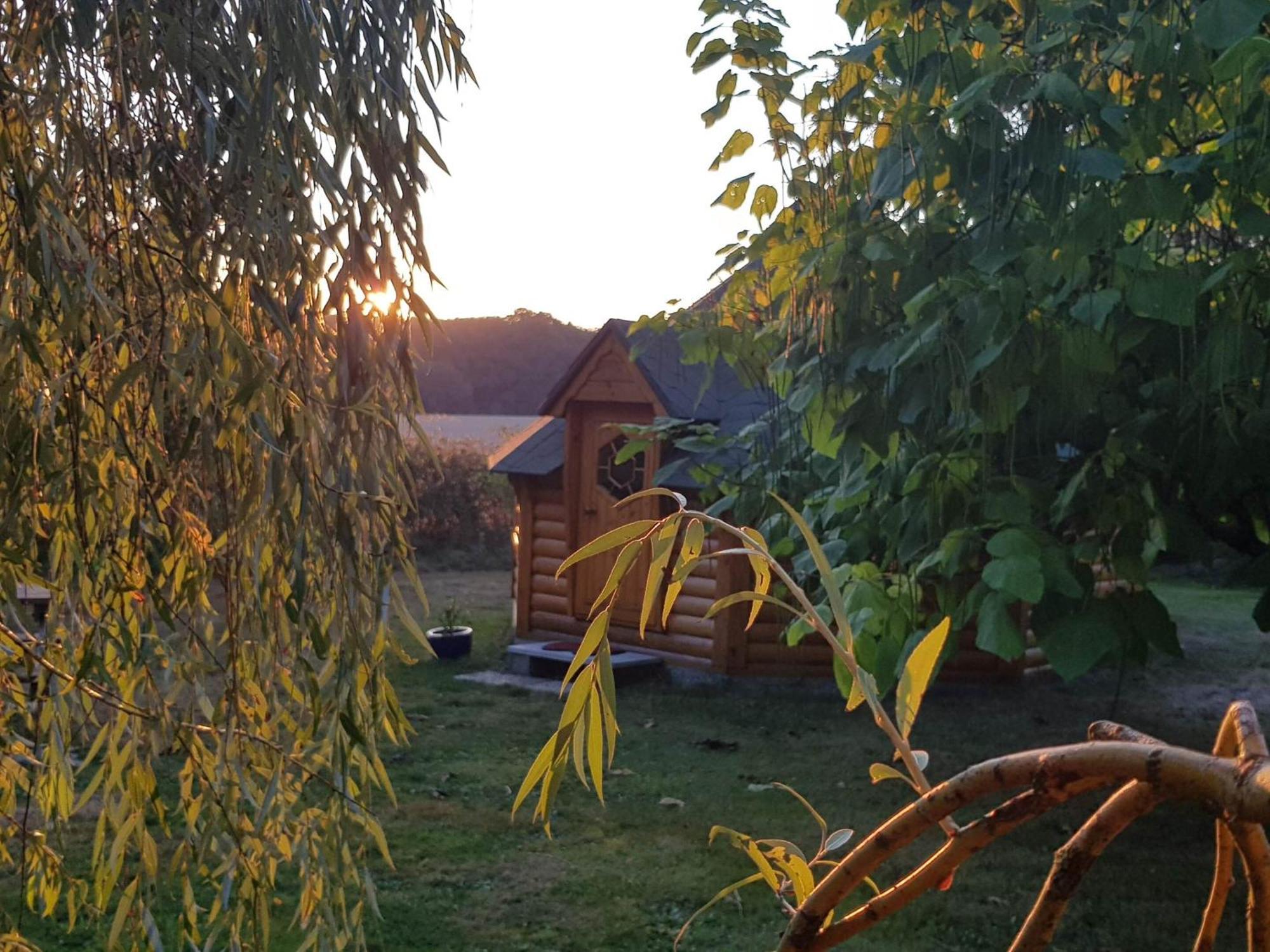 La Berceenne Jupilles Buitenkant foto